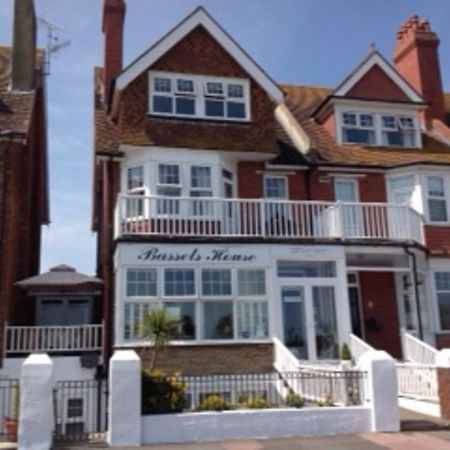 Bassets House Bed & Breakfast Eastbourne Eksteriør bilde
