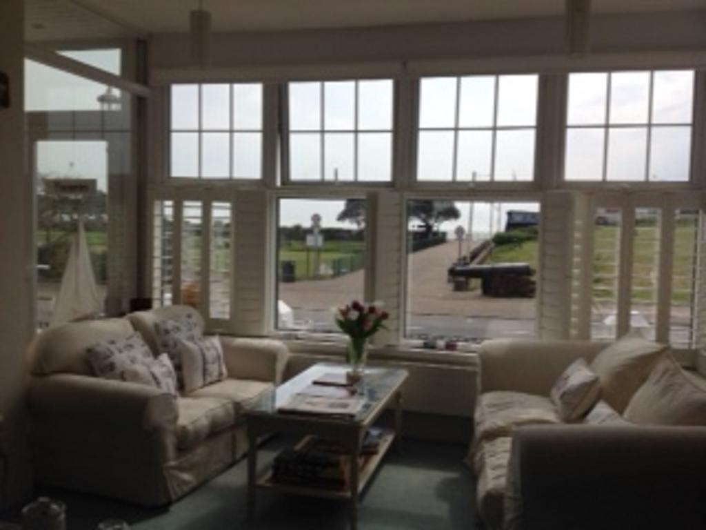 Bassets House Bed & Breakfast Eastbourne Eksteriør bilde