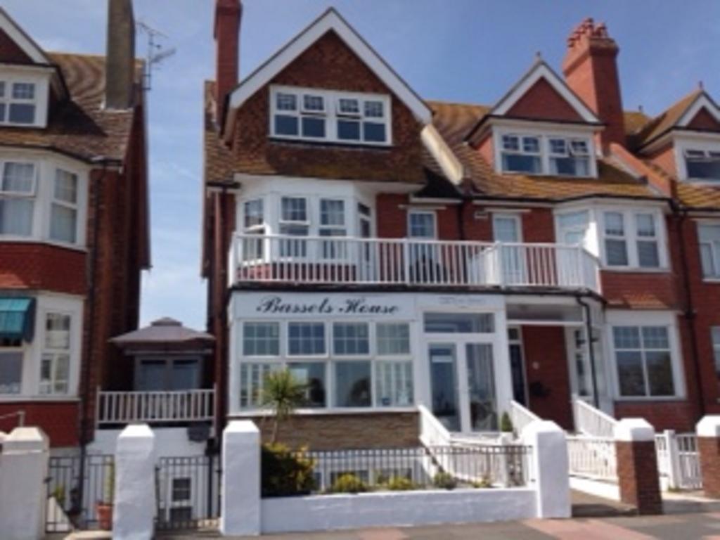 Bassets House Bed & Breakfast Eastbourne Eksteriør bilde