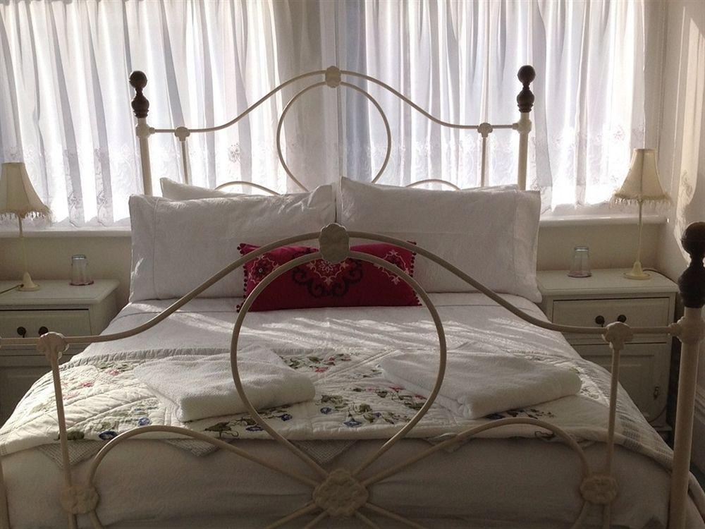 Bassets House Bed & Breakfast Eastbourne Eksteriør bilde