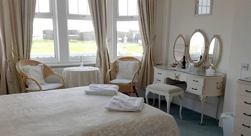 Bassets House Bed & Breakfast Eastbourne Eksteriør bilde