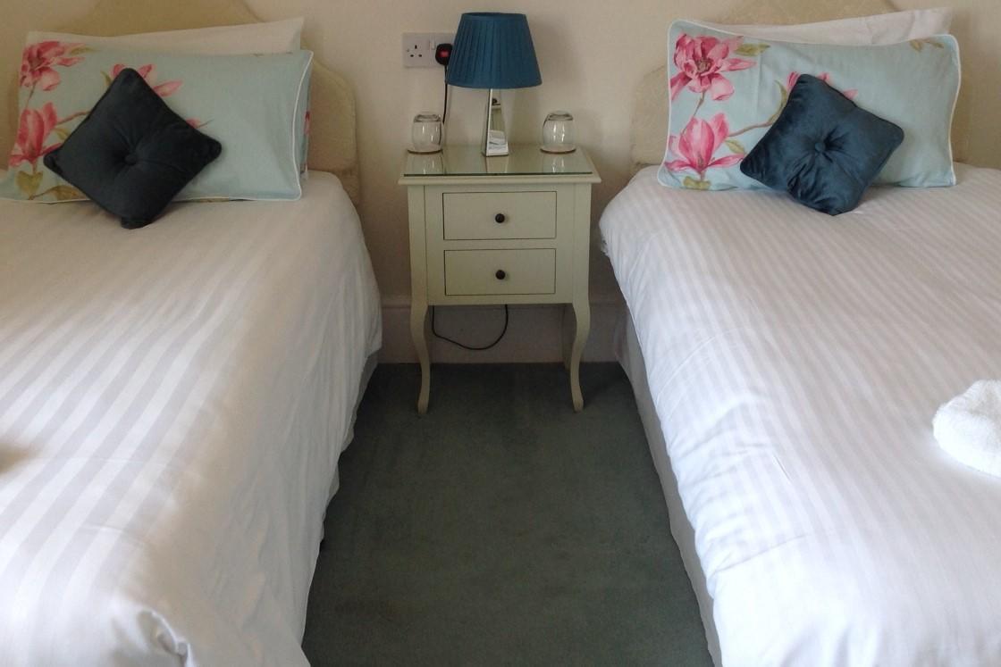 Bassets House Bed & Breakfast Eastbourne Eksteriør bilde