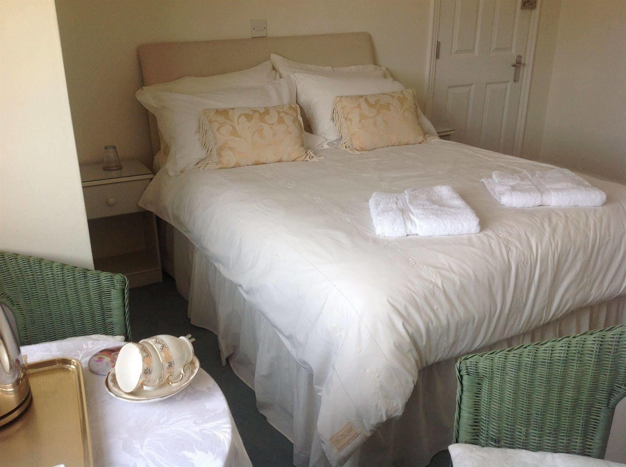 Bassets House Bed & Breakfast Eastbourne Eksteriør bilde