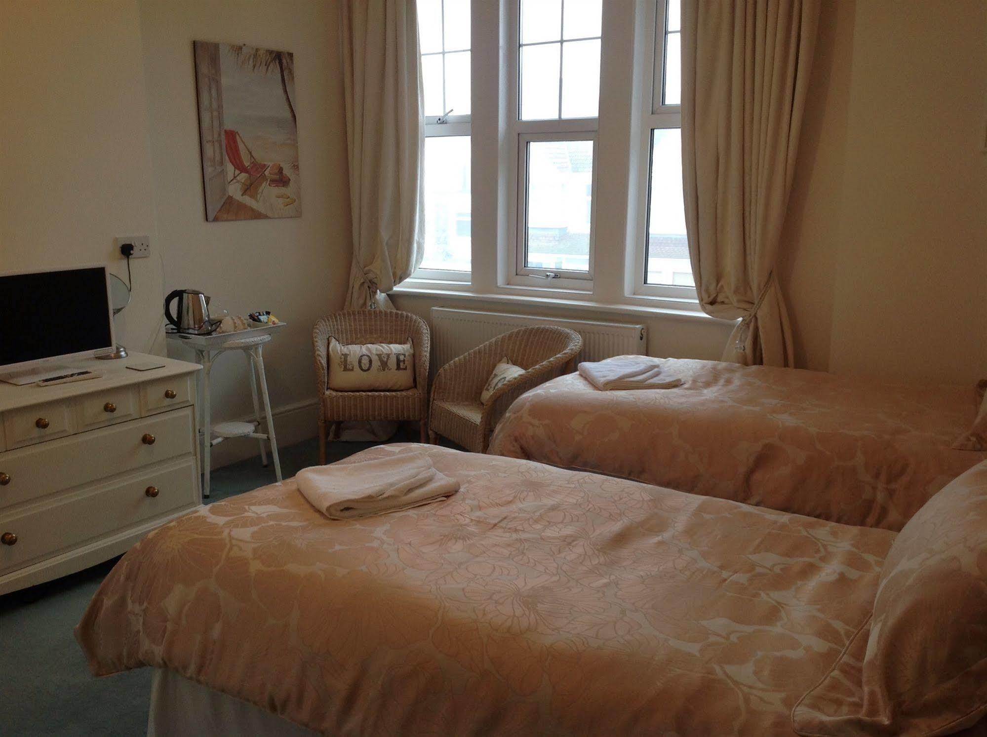 Bassets House Bed & Breakfast Eastbourne Eksteriør bilde
